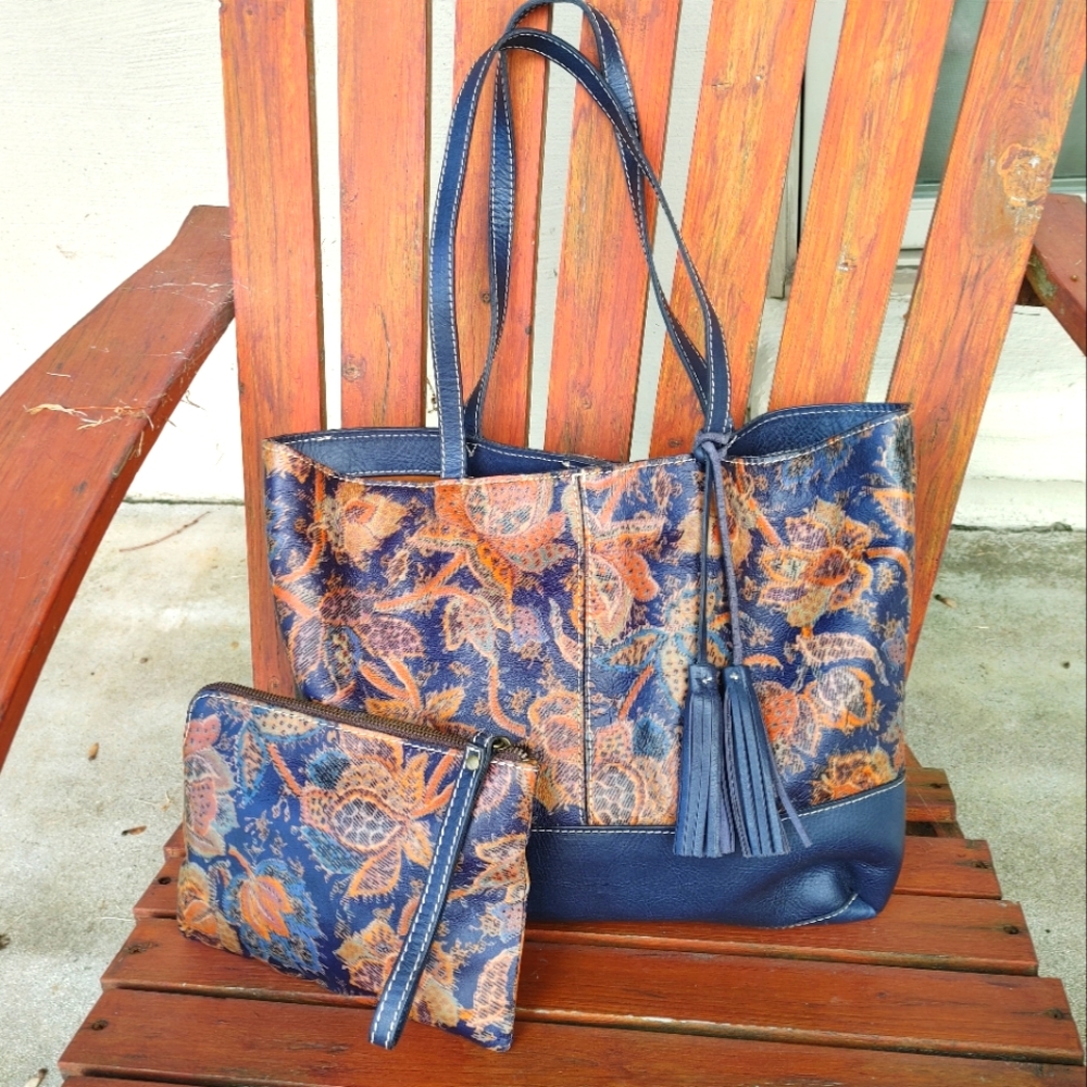 Patricia Nash Vintage Needlepoint Shoulder Bag Tote + Matching Wristlet -RETIRED